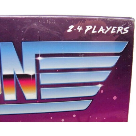 New Sealed Top Gun Strategy Board Game Volley Ball or Fighter Phase 2-4 Players - Picture 3 of 4